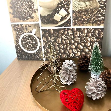 Scandinavian Apartments Heart Of The City Tyoemiehenkatu Helsinki Ngoại thất bức ảnh